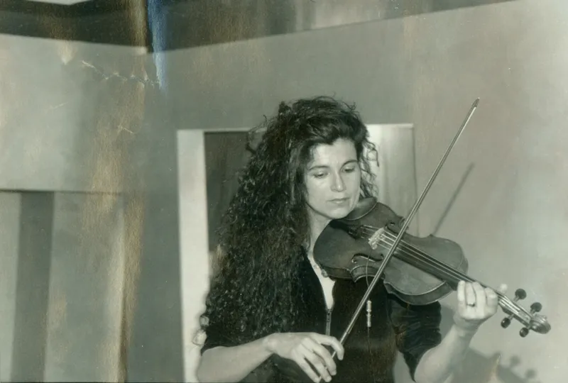 Flavia-playing-at-Sol-y-Luna